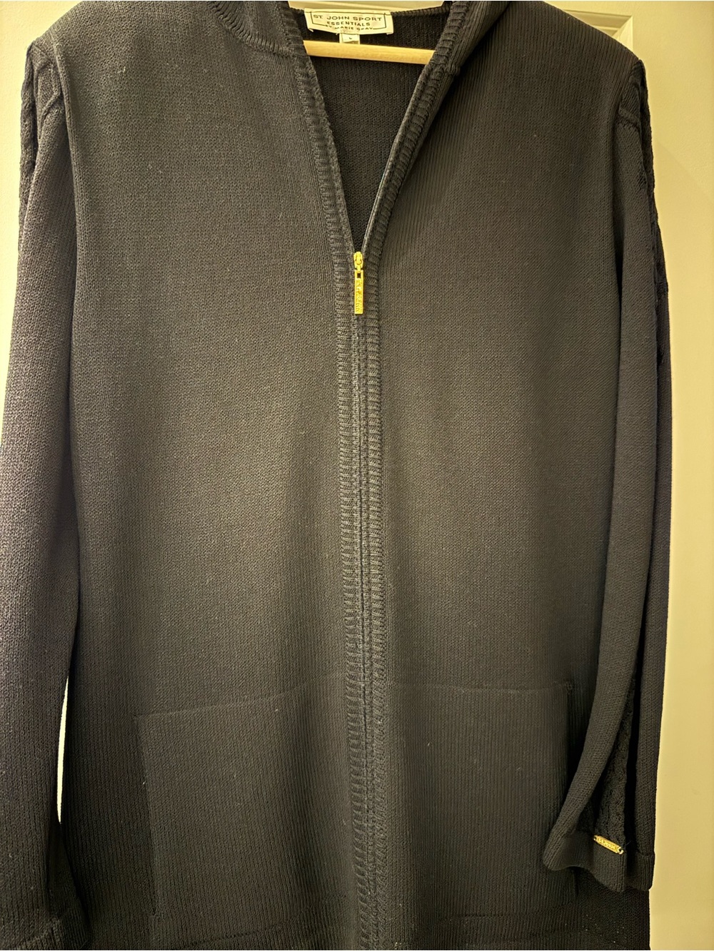 St John Sport women’s Black Zip-Front Sweater